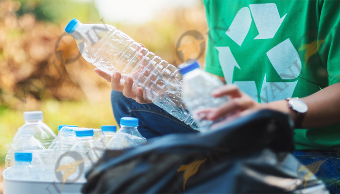 Is it safe to reuse plastic water bottles?