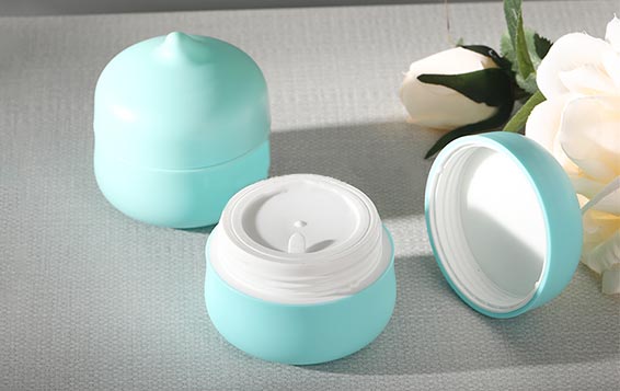 Unique design empty plastic cosmetic smaple jars width lids bulk