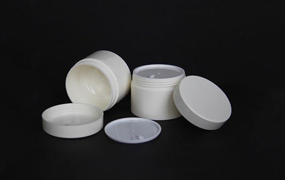 Custom 10g 20g 50g white cosmetic plastic skincare jar with dome lid wholesale