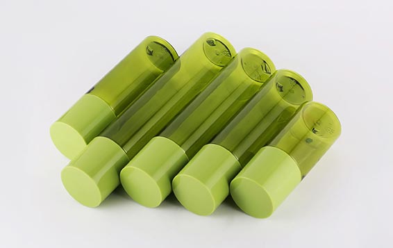 Square shoulder frosted plastic toner bottles with screw caps for face/hair