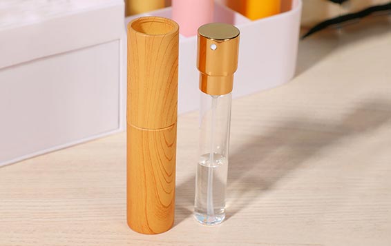 Luxury customized refillable mini 3oz plastic travel spray bottle with factory price wholesale