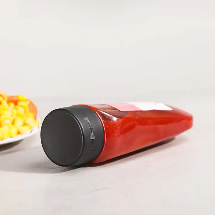 Food grade squeezable 220ml catering squeeze bottles with flip top caps