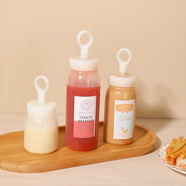 Refillable 180ml small squeezable plastic catsup bottle with cap