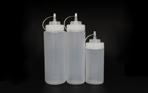 https://www.vjplastics.com/image/products/plastic-food-containers/transparent-pe-squeeze-bottle-1000ml.jpg
